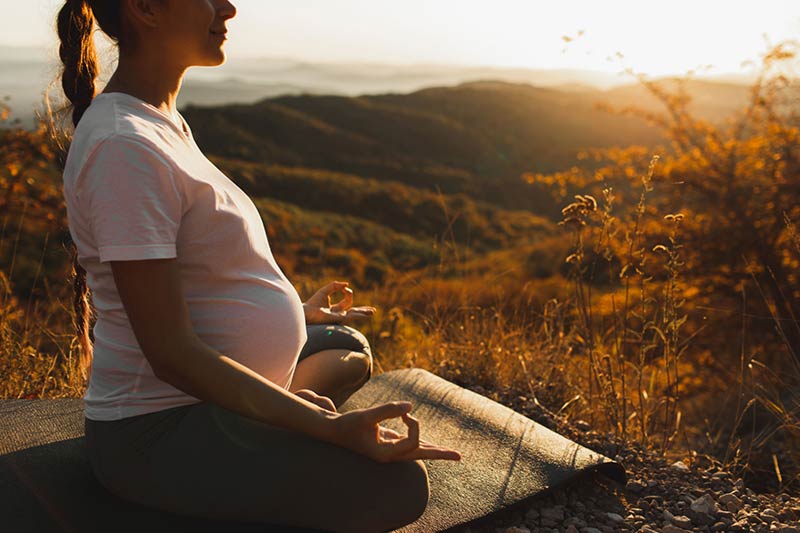 Is It Safe To Travel To Hill Station During Pregnancy?