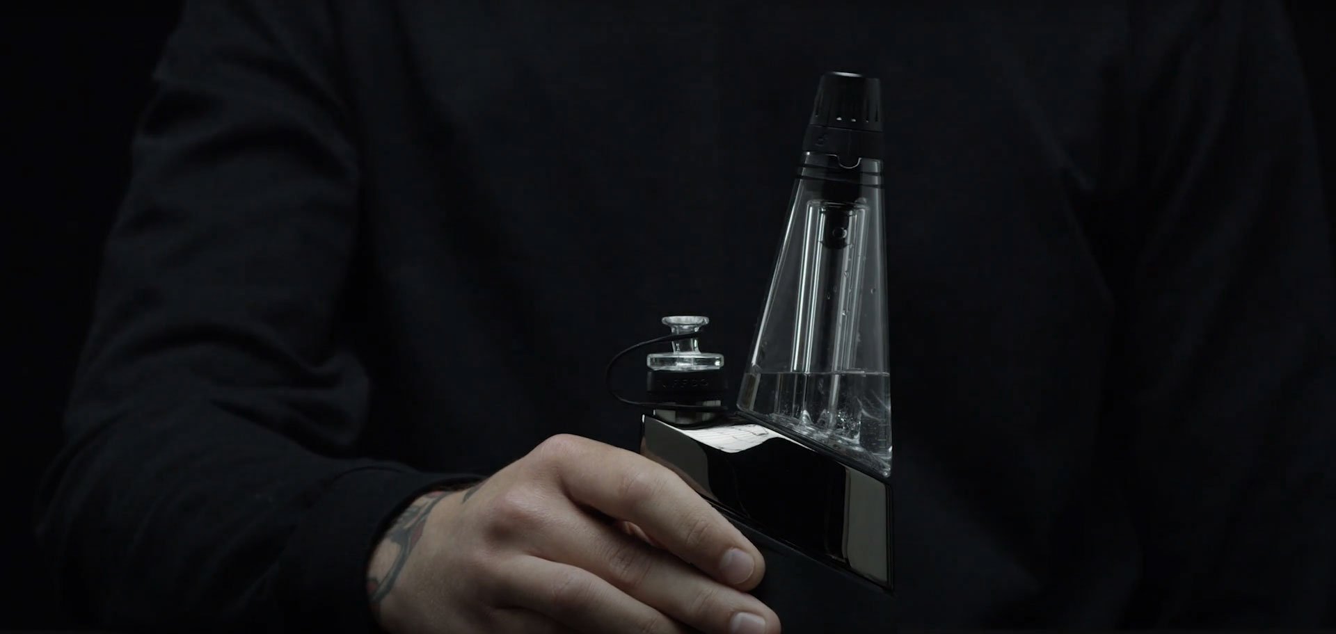 How To Clean Puffco Peak Travel Glass? Some Useful Tips